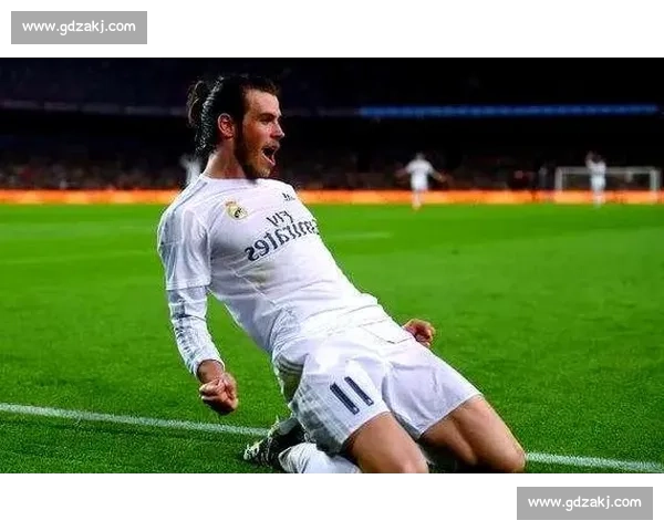 西甲足球联赛经典赛事回顾与豪门巅峰对决传奇瞬间荣耀史诗篇章录