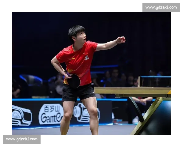 体育比赛精彩瞬间的背后揭秘如何在紧张激烈的对抗中展现运动员的决心与技巧 体育比赛精彩瞬间的背后揭秘如何在紧张激烈的对抗中展现运动员的决心与技巧